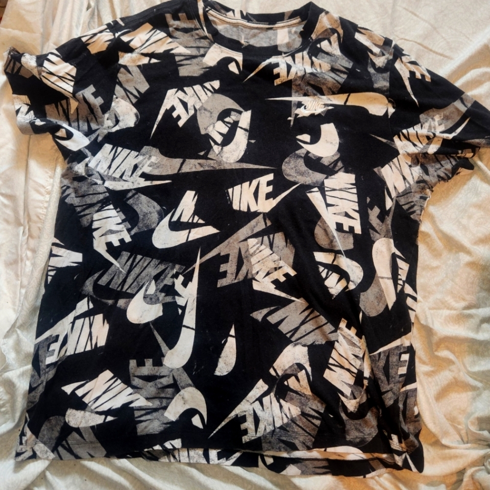 Nike Black and White Graphic Tee